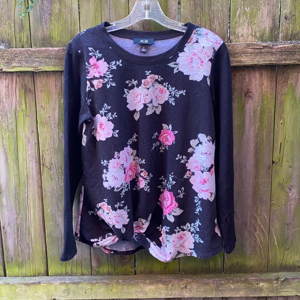 AGB floral top sz. S